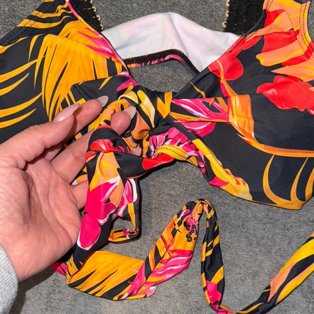 NIB SHEIN- Tropical Print Women's Swimwear set size Large - Picture 4 of 11